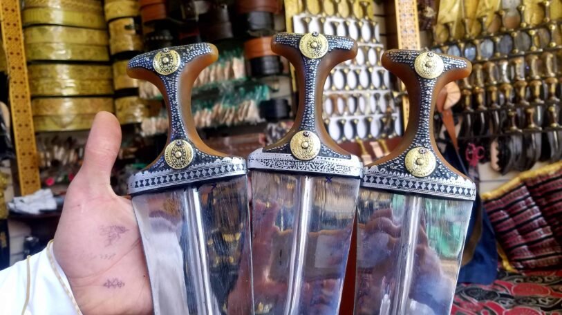 الجنبية اليمنية.. حكاية ورجولة!