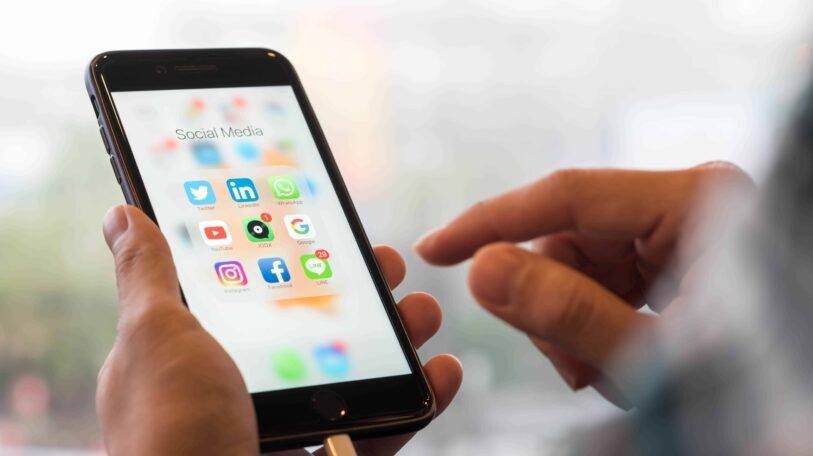 السوشل ميديا في اليمن مصدر للأخبار ومتنفس للآراء