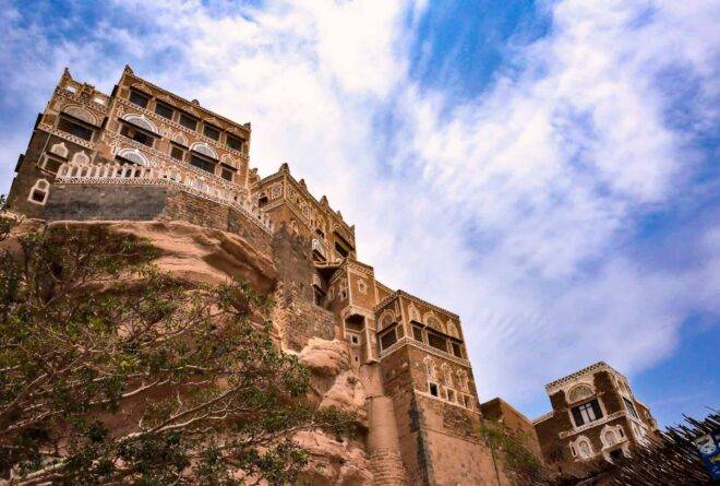 أهم 5 وجهات سياحية داخلية لشباب صنعاء