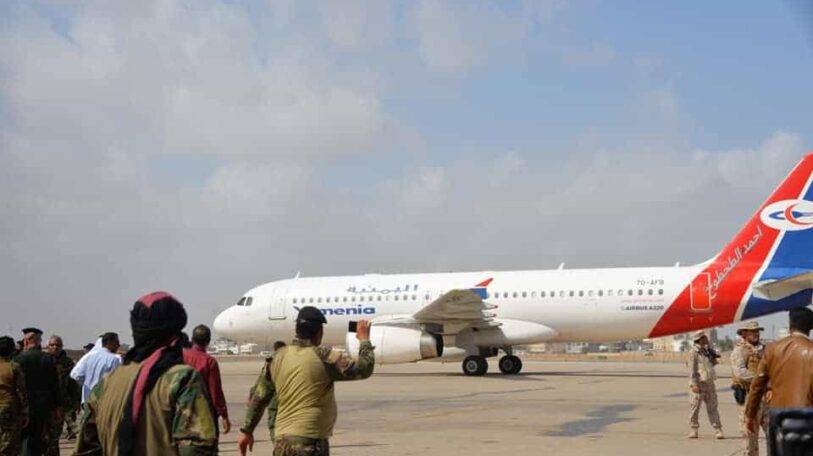 ماذا كلف الهجوم على مطار عدن؟