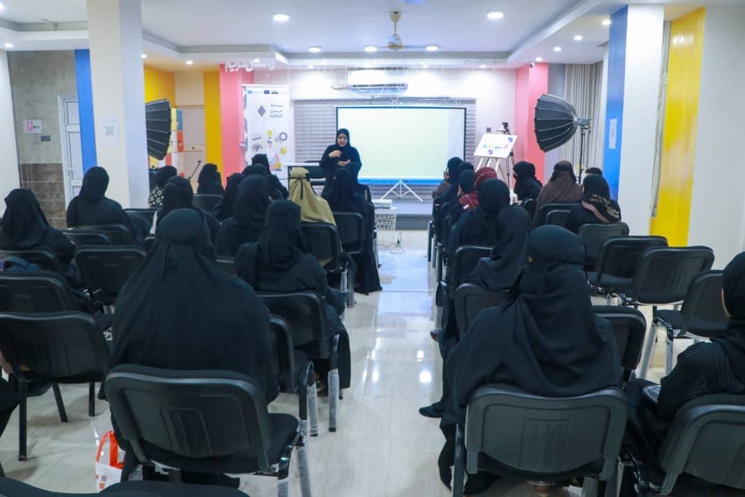 «منصة المرأة المستقلة» تنظم أمسية احتفالية بعدن بمناسبة اليوم العالمي للمرأة